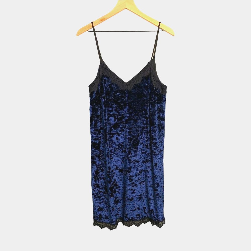 NWT NSR WHIMSICORE GOTH GRUNGE LACE AND VELVET BLUE MIDI DRESS. SIZE MEDIUM